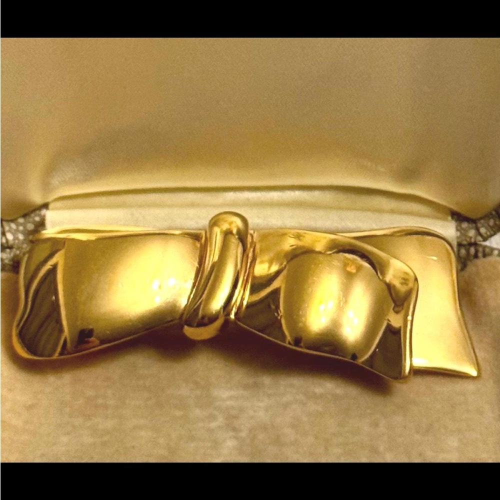 Monet Gold Ribbon Bow Brooch - Picture 3 of 9